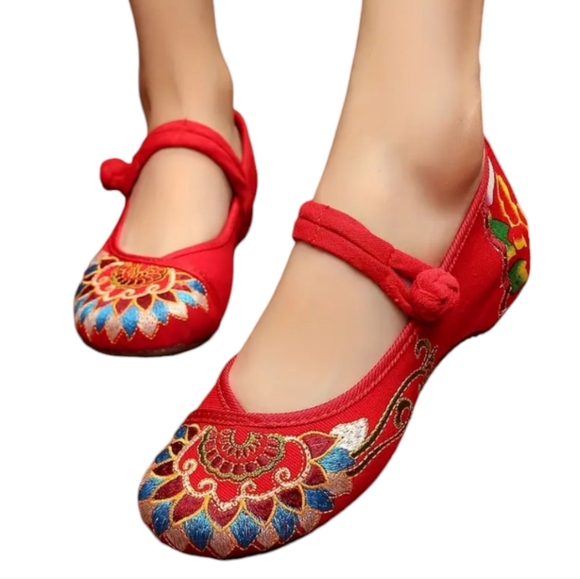 Shoes - New Floral Flat Shoes Canvas Embroidered Mary Jane Ballernia Flats